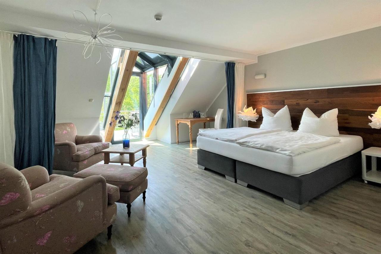 Hotel Wasserschloss Mellenthin Esterno foto